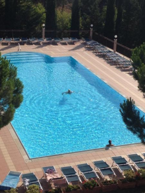 Гостиница Hotel Ambasciatori  Калитри